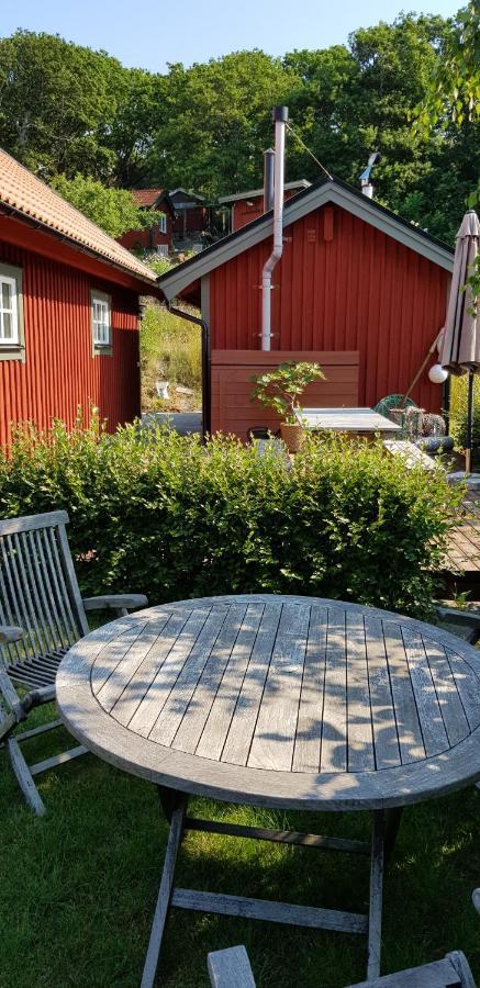 Ferienwohnung Hamburgoe, Hasselbacken 2 Hamburgsund Exterior foto